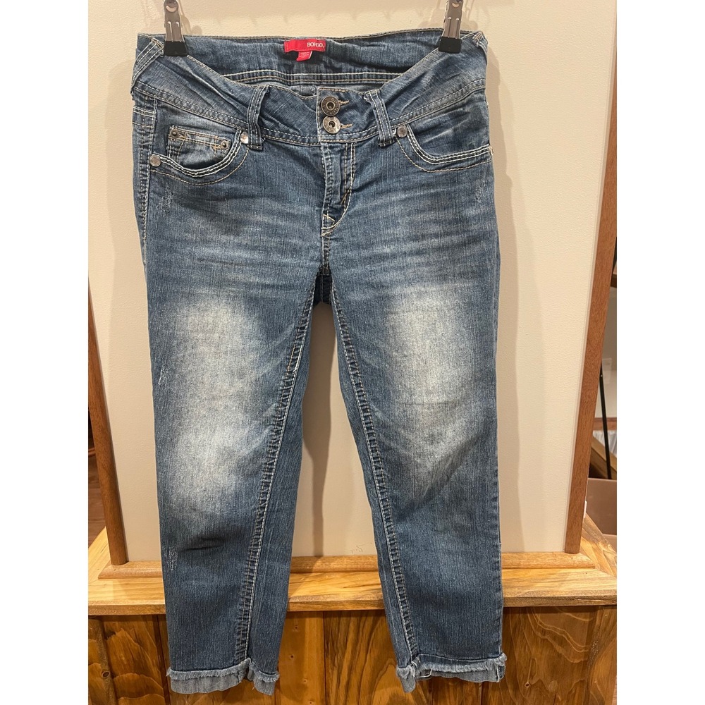 Bongo Capri Jeans Womens 7 Blue Y2K Rhinestone Embellished Cropped